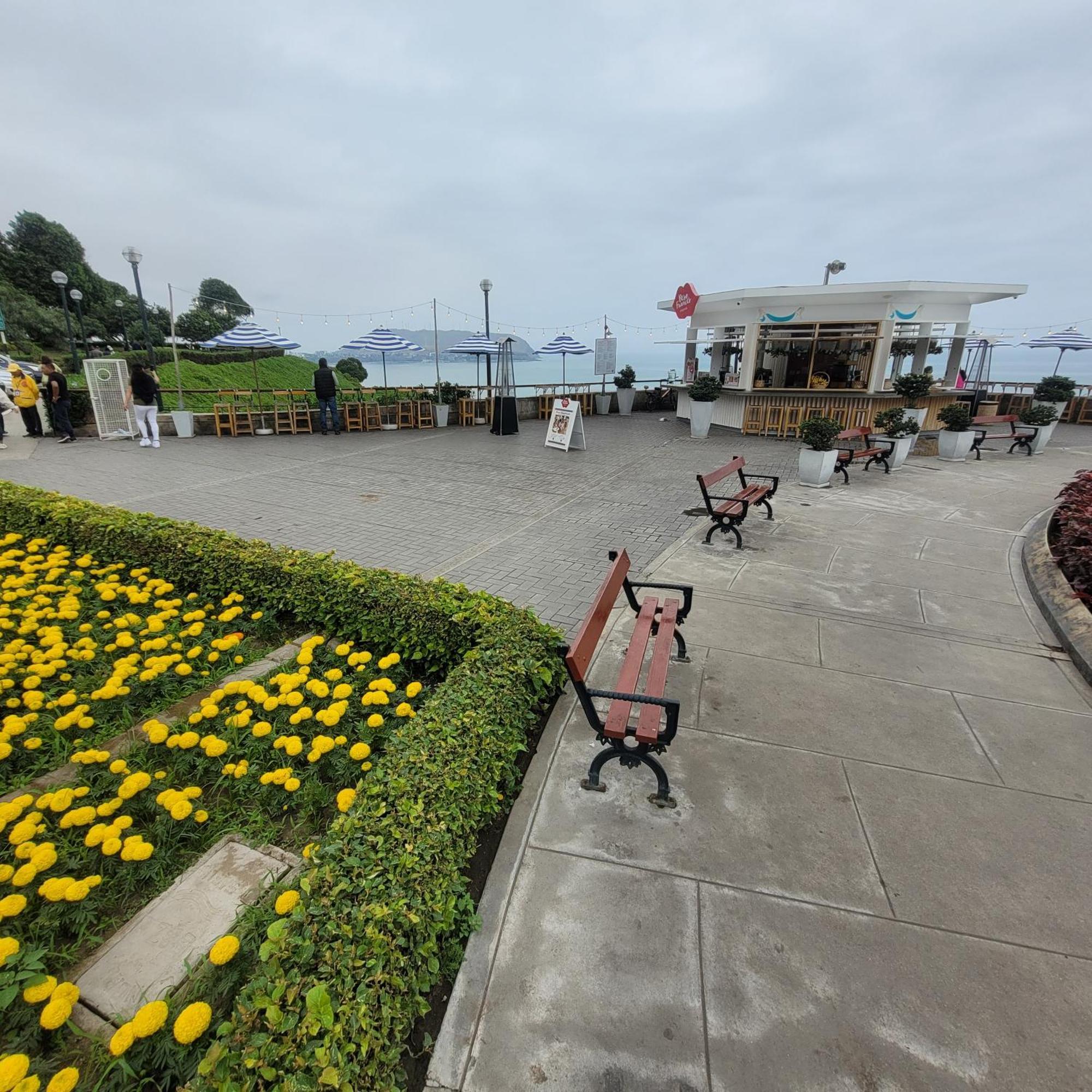 The 1 At The Booming Center Of Miraflores, - Peru Lima
